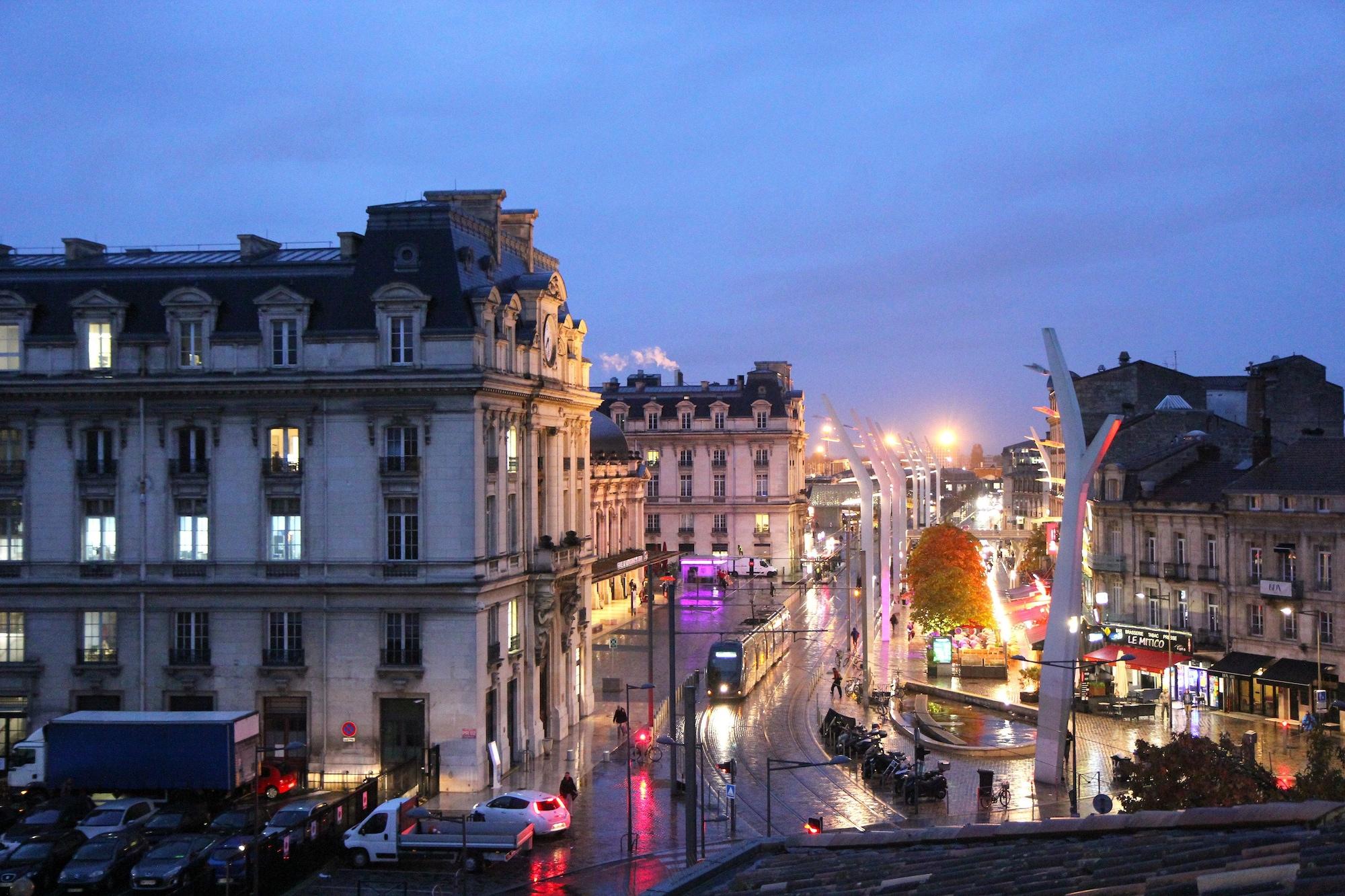 Best Western Plus Bordeaux Gare Saint-Jean Exterior foto