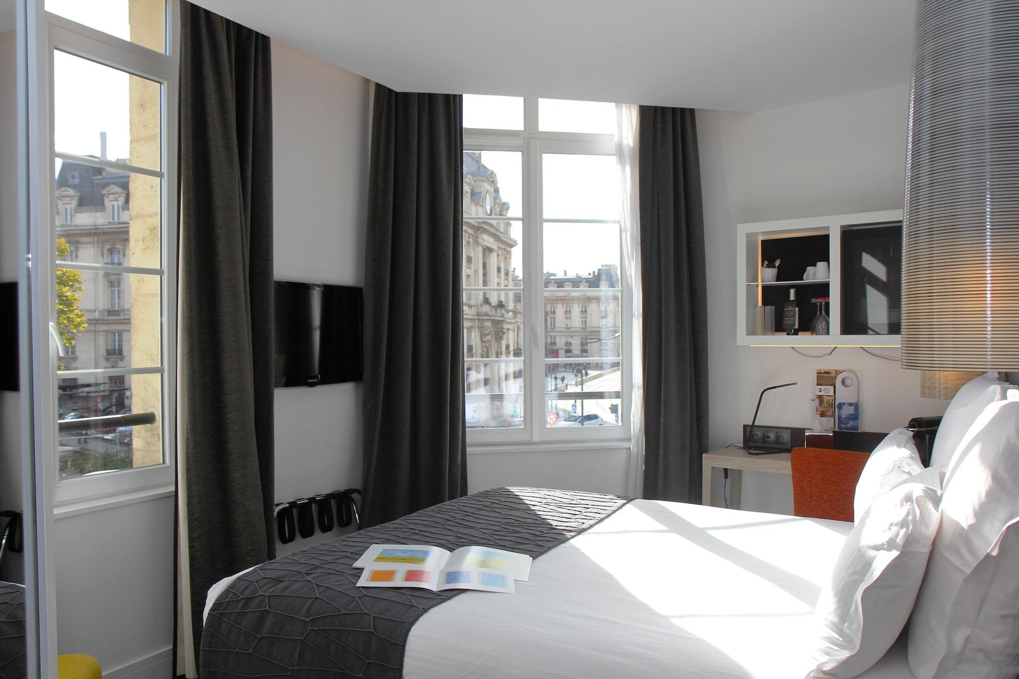 Best Western Plus Bordeaux Gare Saint-Jean Exterior foto